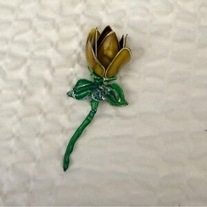 Vintage Enamel Floral Brooch – Green Stem & Yellow Bloom